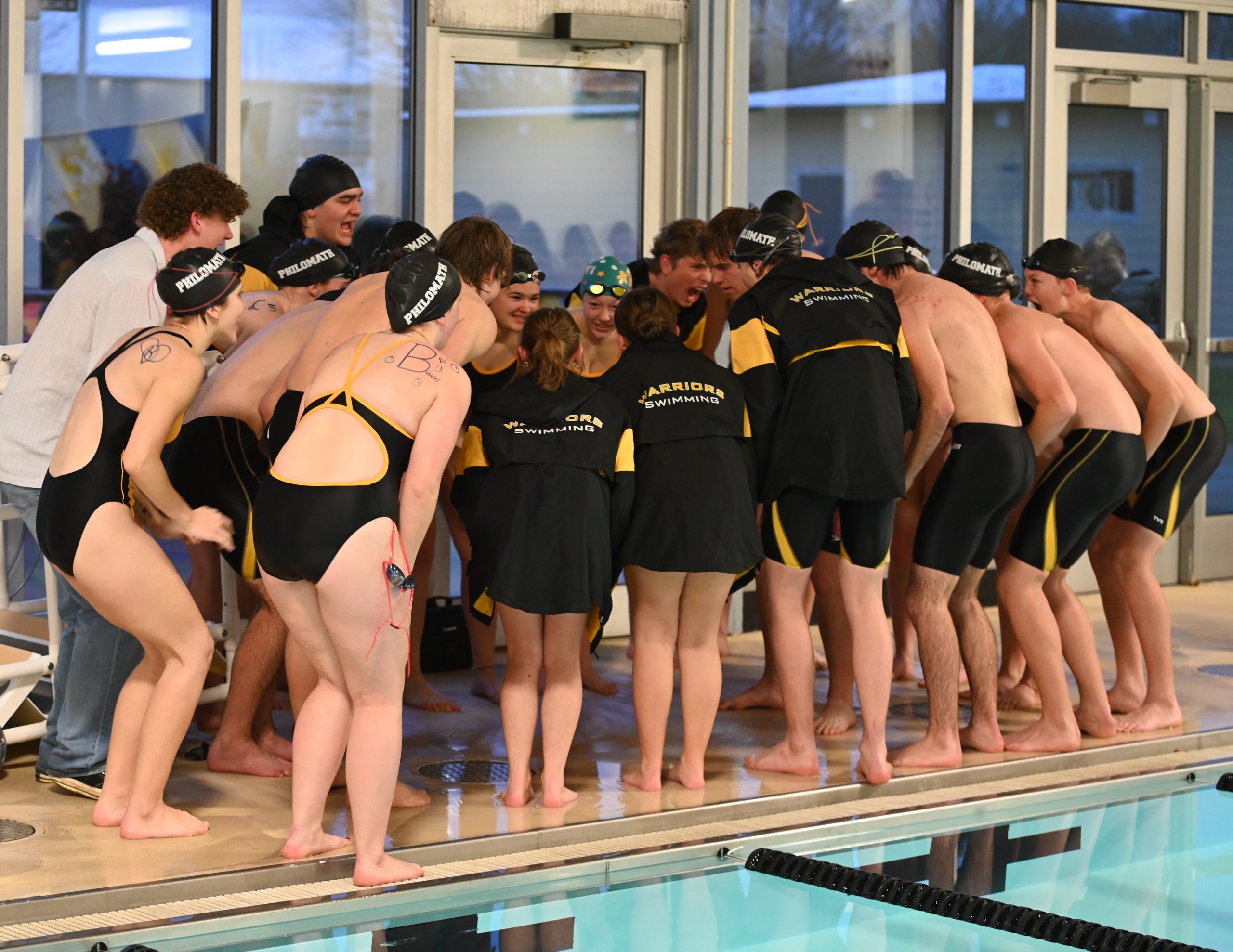 PHS Swimming at Special District 4 Meet