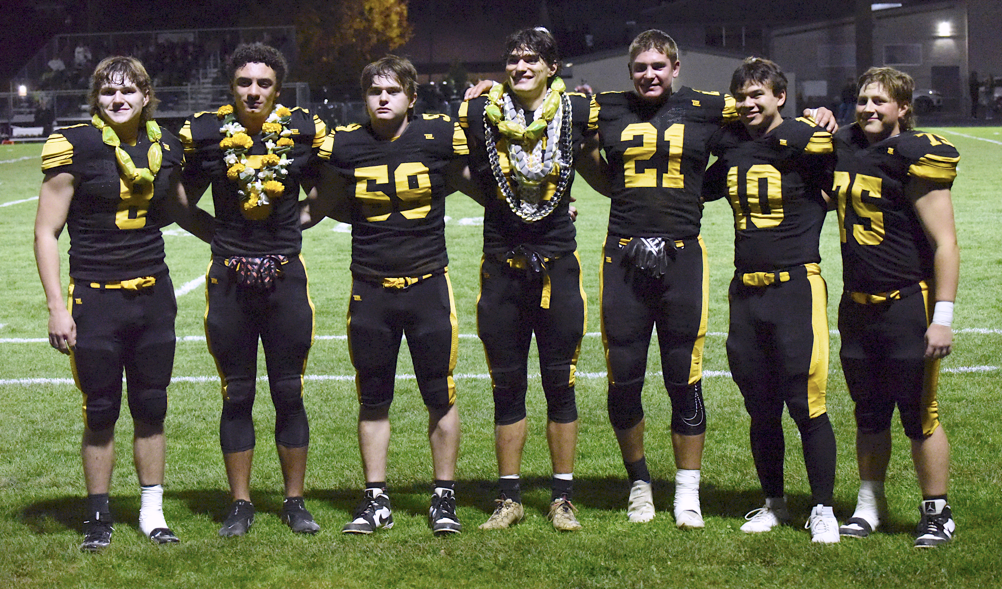 Gallery: PHS football vs. Sweet Home (Oct. 31, 2025) - Philomath News