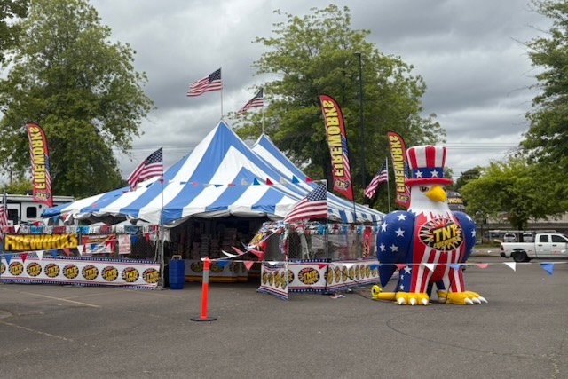 070226-fireworks-restrictions_3813-1.jpe