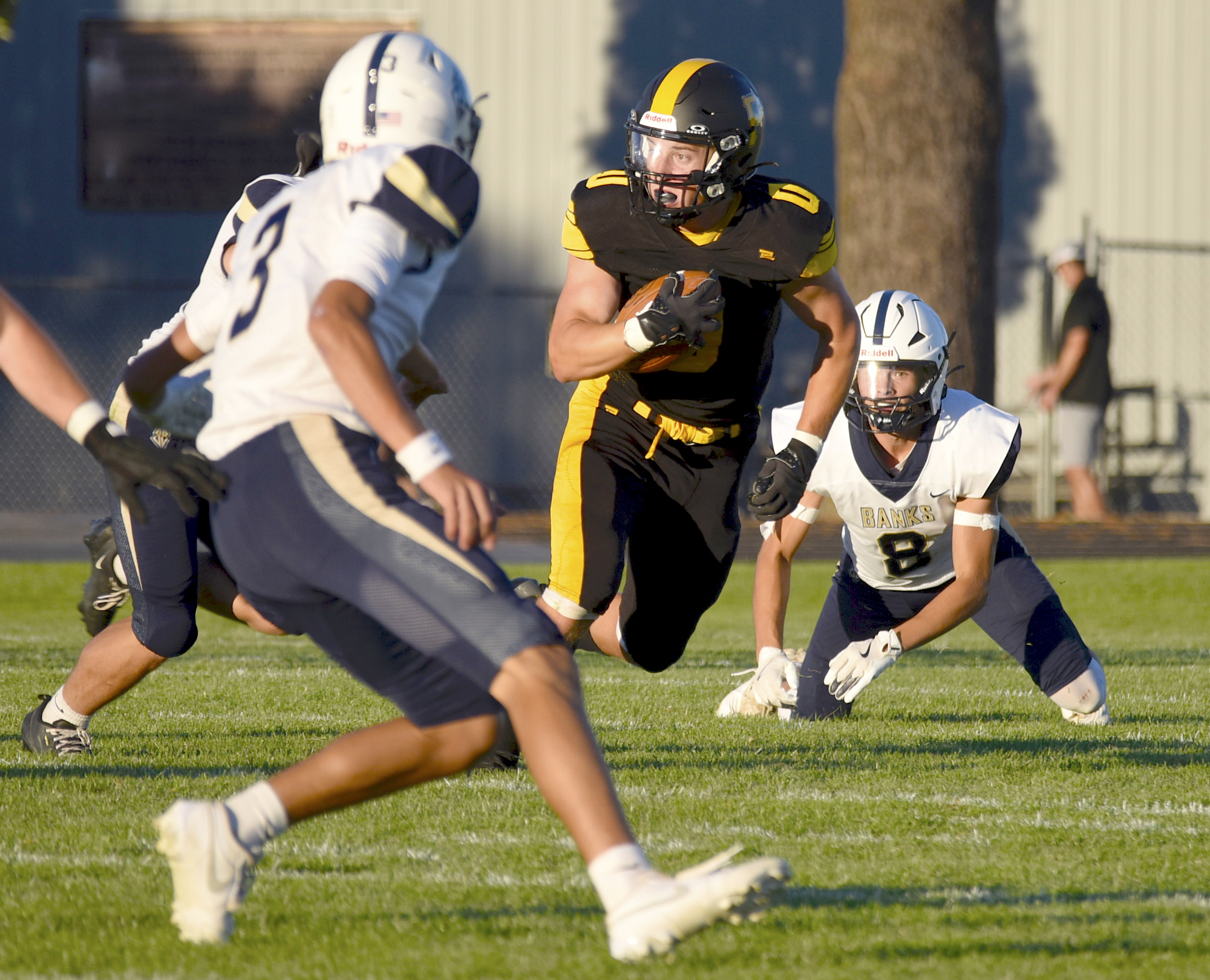 Philomath opens season with rough loss on home field, 58-0